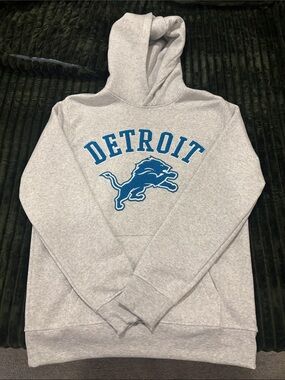 Detroit Lions Gray Hooded Pullover Sweatshirt